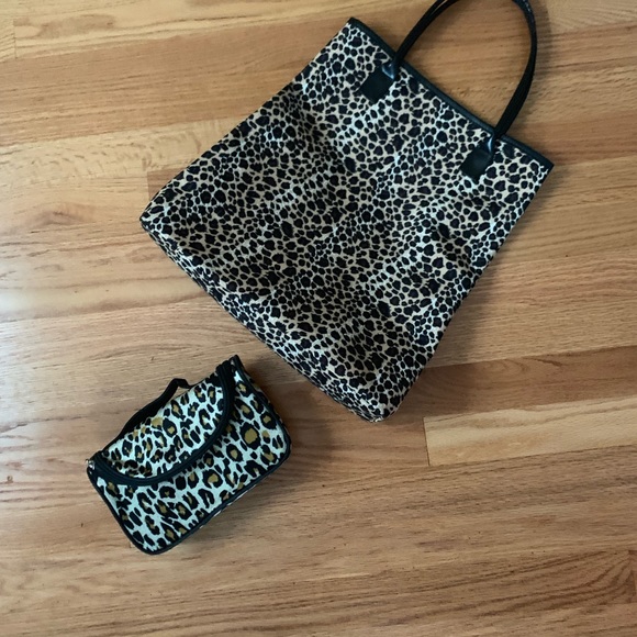 Bag - Picture 1 of 3